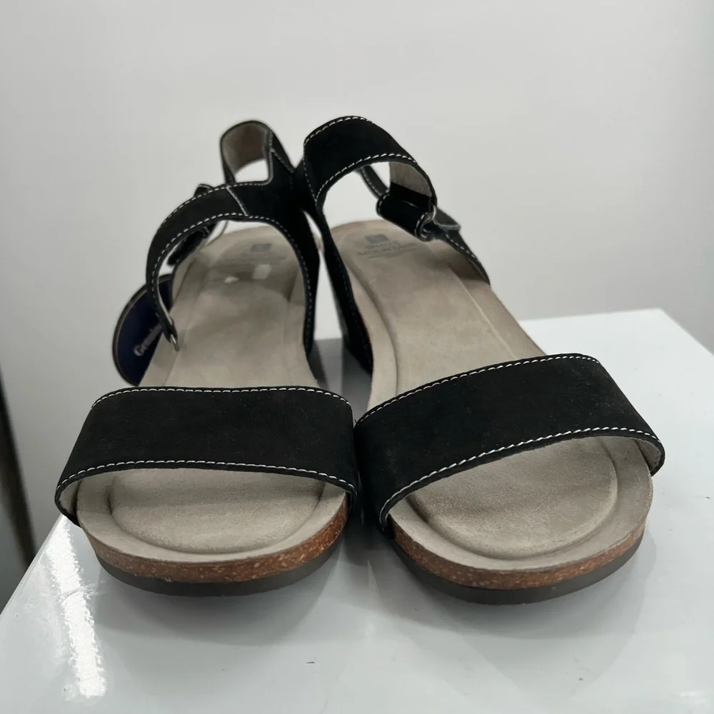White Mountain NEW Wedge Sandal Ladies Size 9 1/2M - Picture 2 of 7